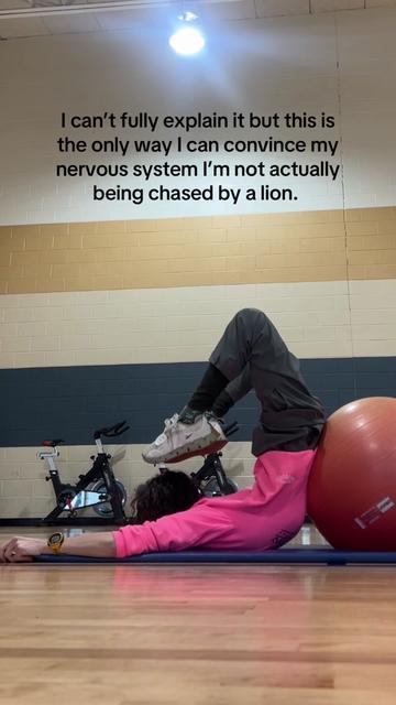 @Sarah Bublavy | Yoga + Fitness