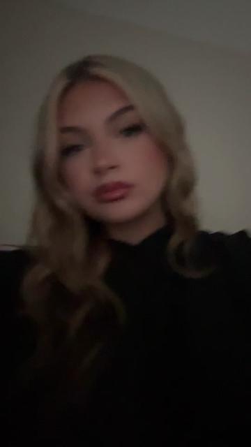 @addyisdatingyourdaddy