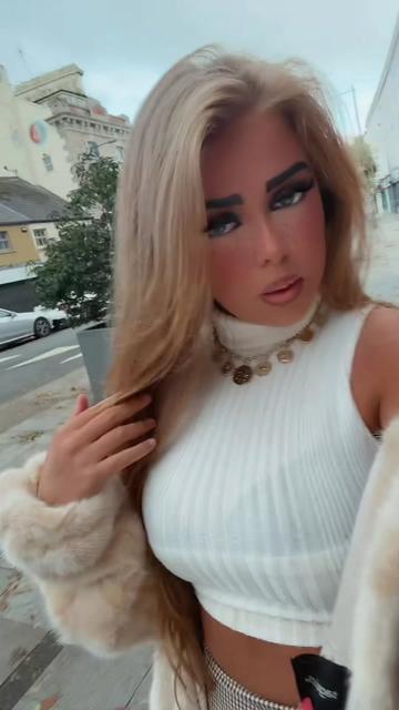 @ℬ𝓁𝒶𝒸𝓀𝒶𝓃𝓃𝓈𝒷𝒾𝒹𝒹𝓎😚