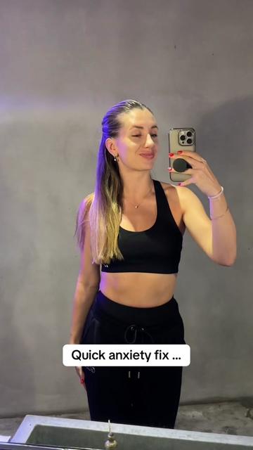@VeronikaPokony