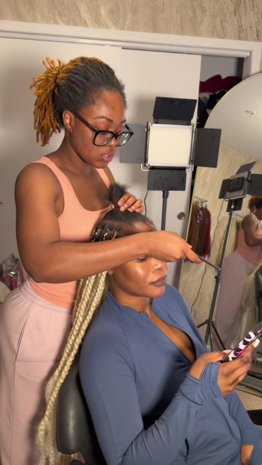 @DERA HAIRSTYLES