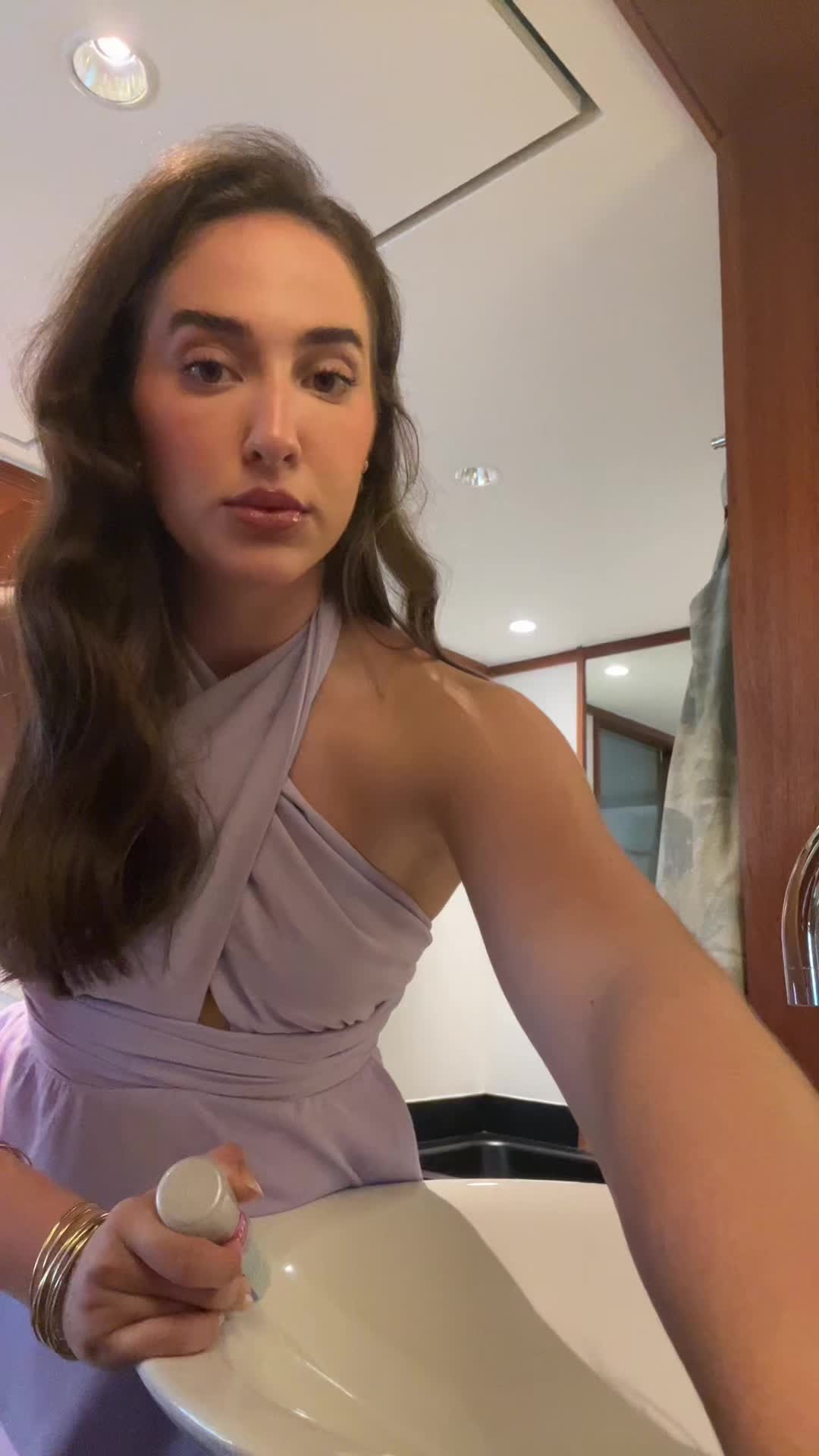 @Iza
