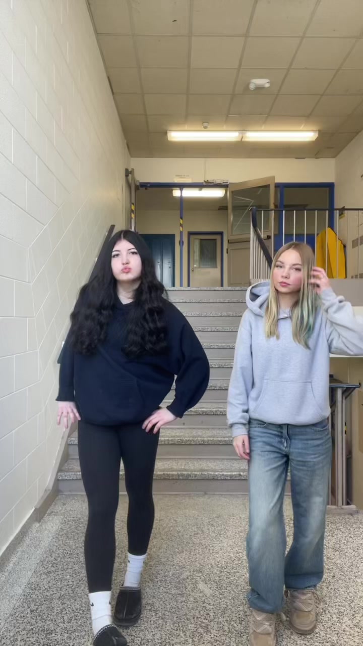 @avaellie