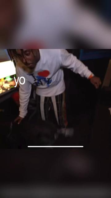 @𐕣