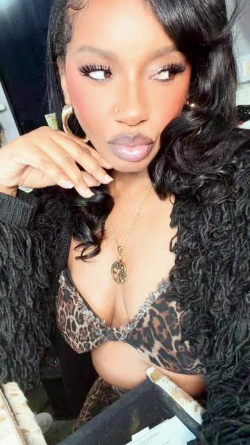 @Ebony | Beauty & Modest Style