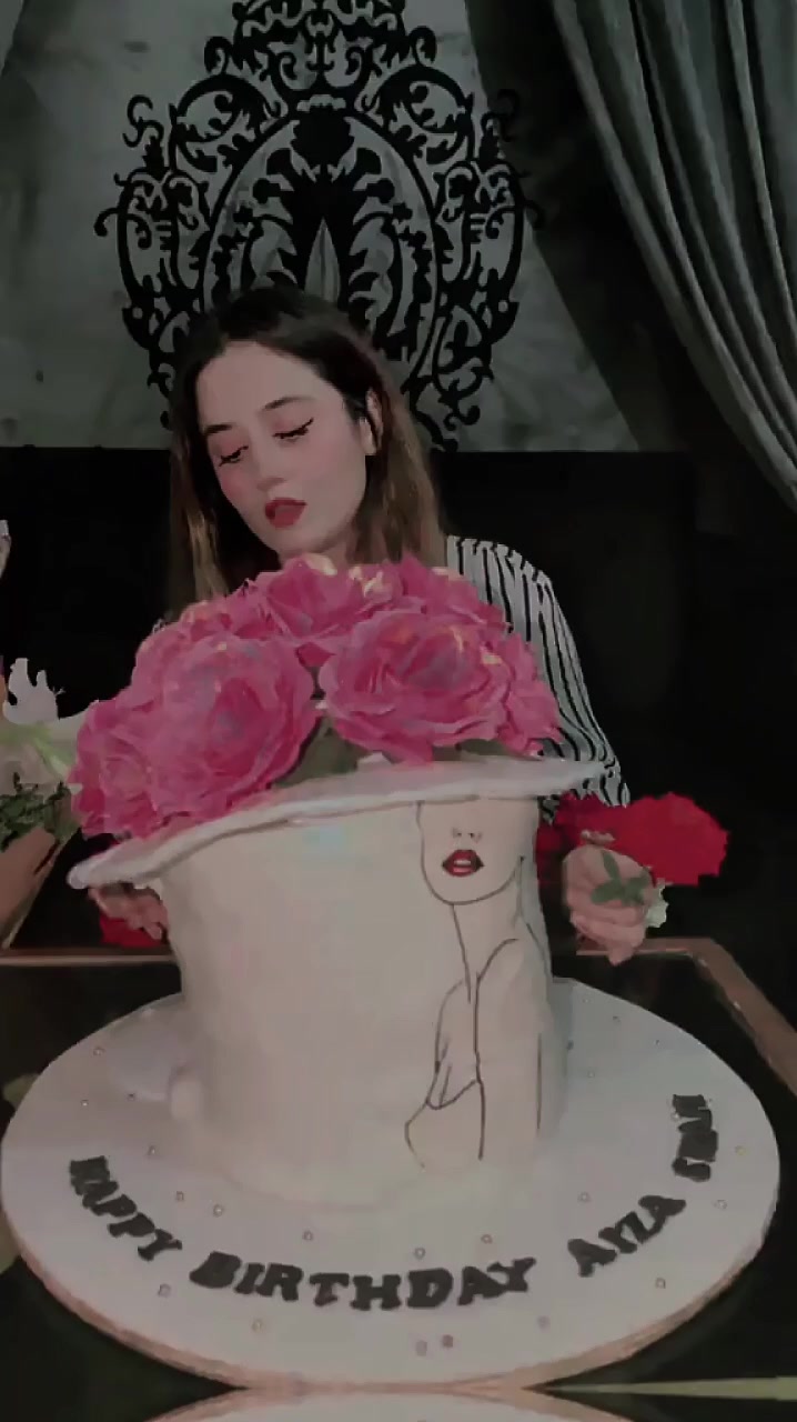@NOORA ♥️🥀