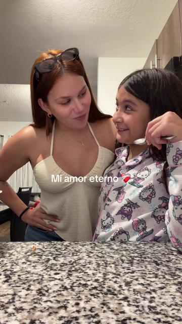 @Angela María