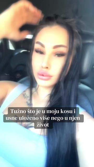 @laariisa27