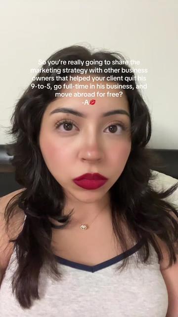 @Vanessa ➺ Marketing + Sales