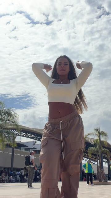 @Miauu02