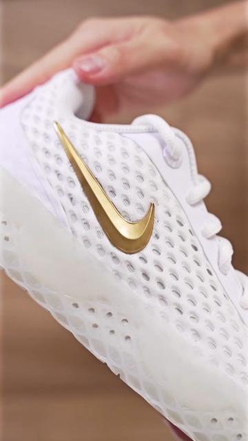 @Thesoledrop