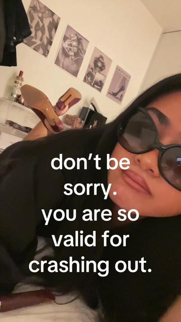 @TH💋NIA