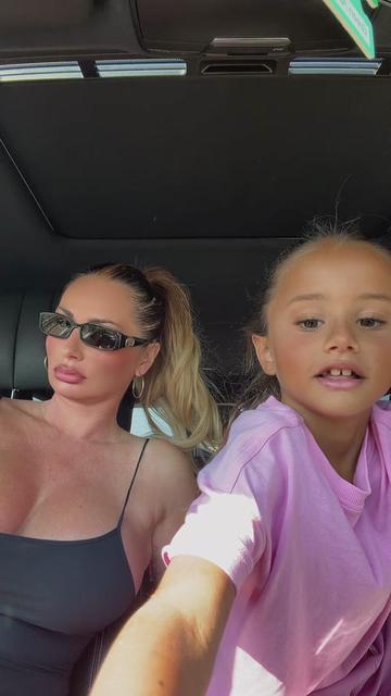 @Melania
