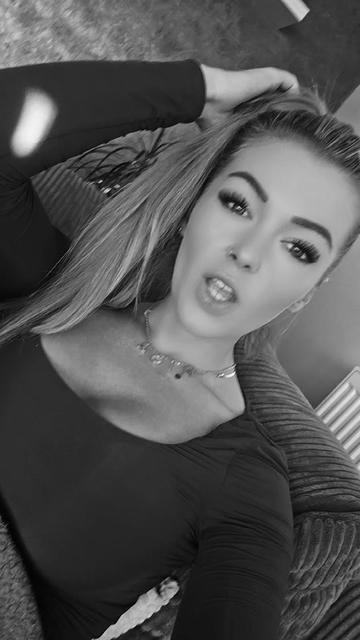 @Angelique Haase 🦋