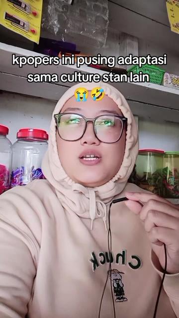 @Tia 🥸