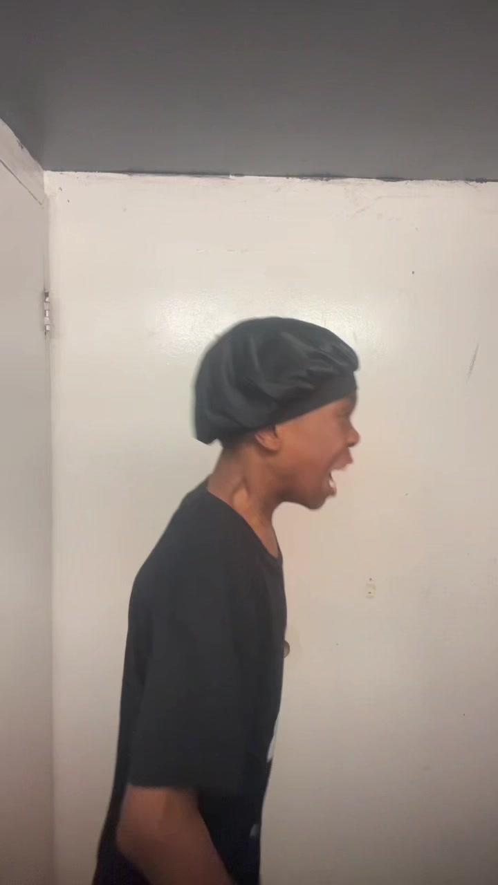 @☮️