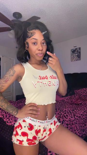 @itz.theresaa