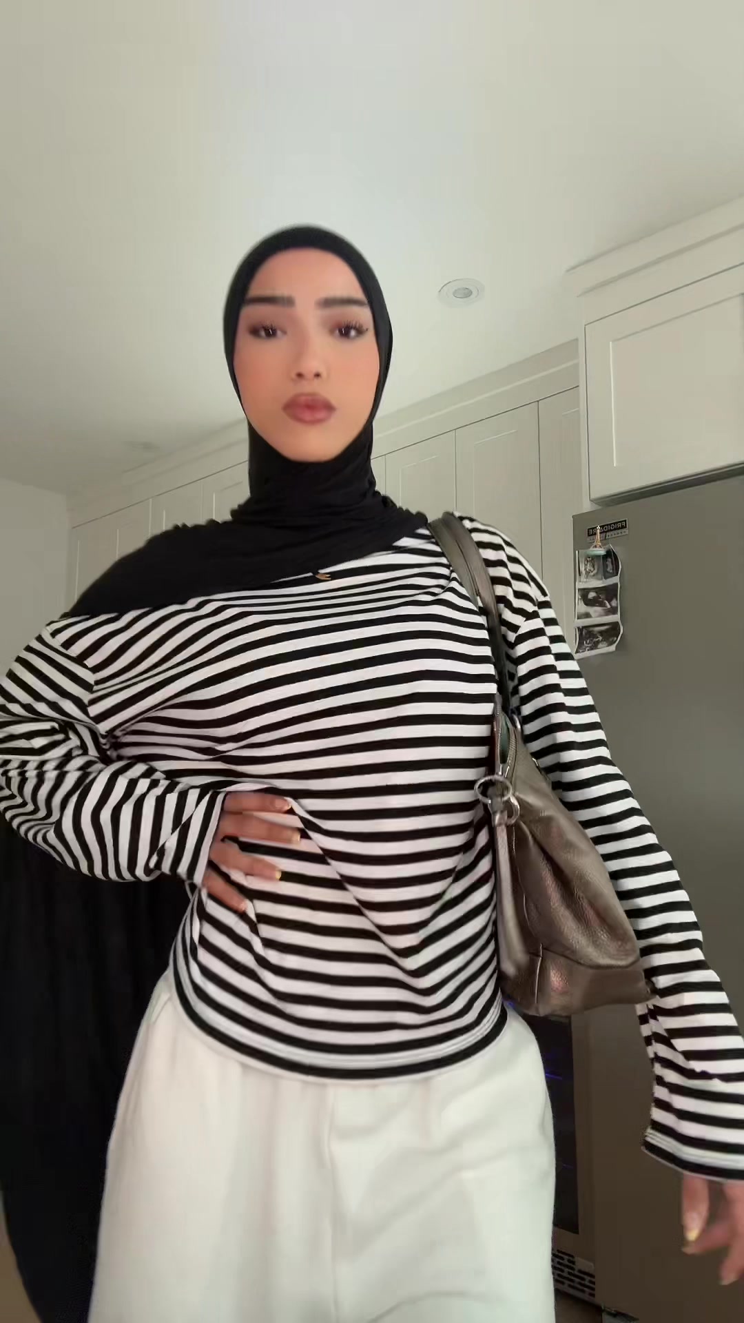 @لارا