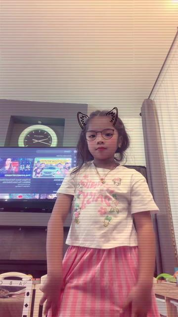 @DHEN ◡̈