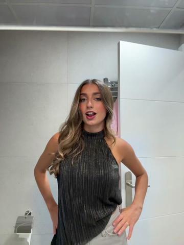 @Carlotaa