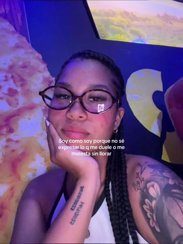 @Kely🇨🇺