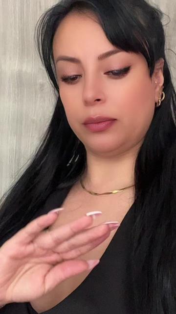 @AntonellaBlakeOFicial🌷🫰🏼