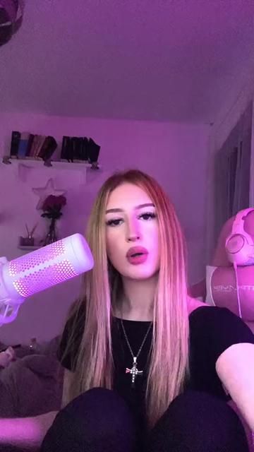 @Rhi ♱