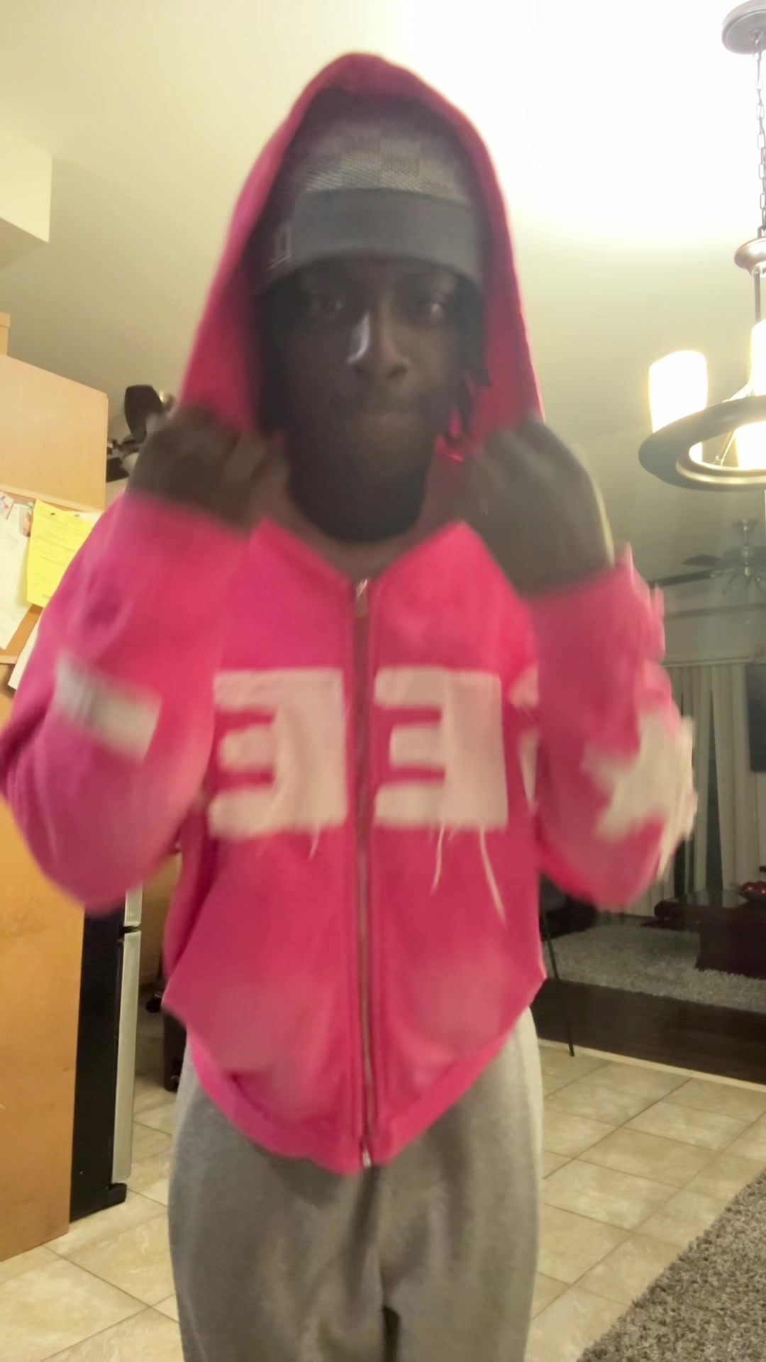 @🙋🏾&zwj;♂️