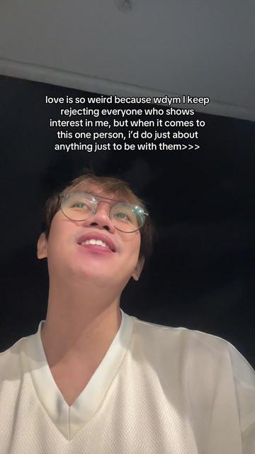 @dee🦋