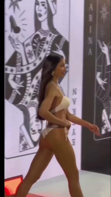 @multiverseofqueens
