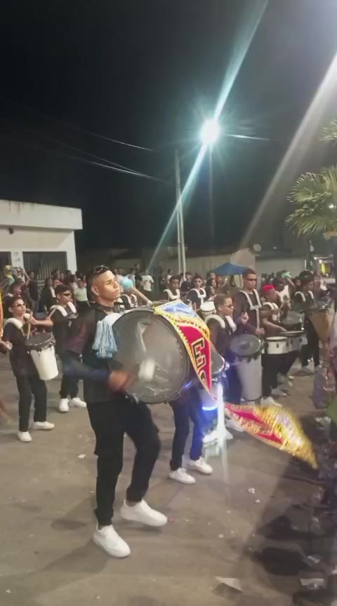 @Bandas de PE