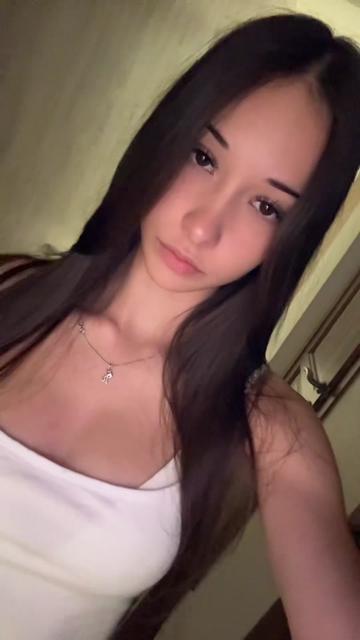 @𝓇𝒾𝓈𝓈𝒽𝒶🤎