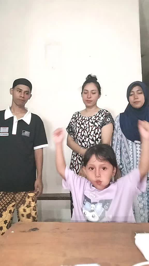 @Panggil saja dewi