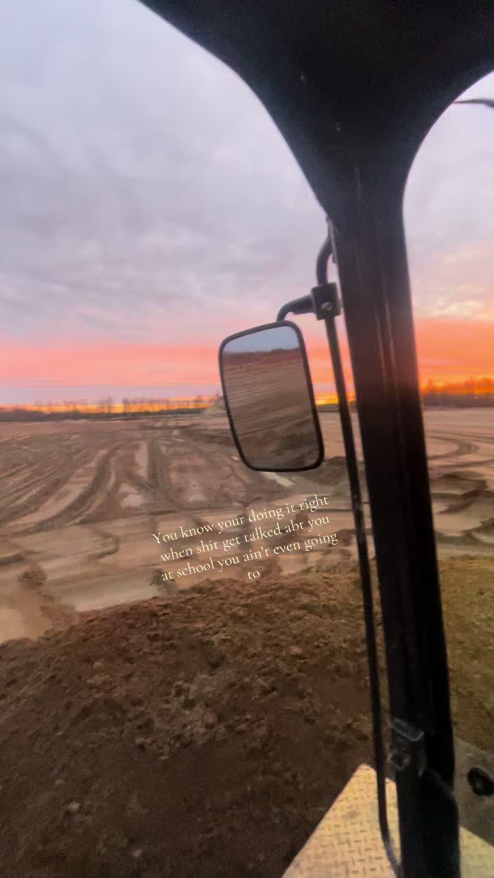 @Nathan🚜🍁🌾⚡️