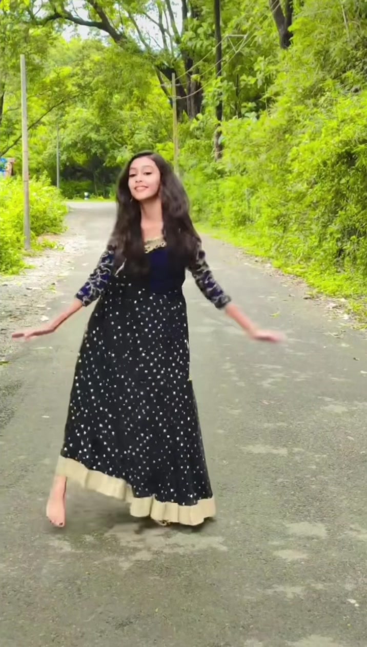 @𝐦𝐚𝐧𝐢𝐬𝐡𝐚_𝐨𝐟𝐟𝐥🍃💃