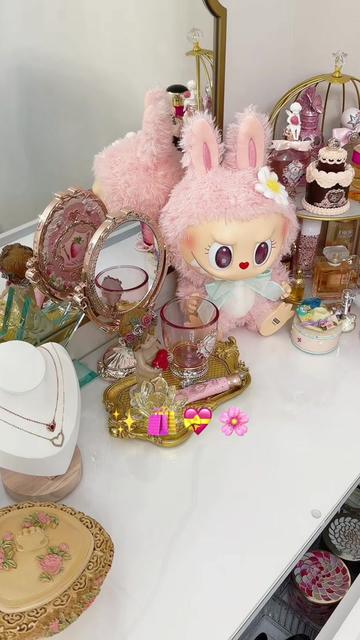 @𝕊𝕠𝕗𝕚𝕒 𝔸𝕊𝕄ℝ𝕥𝕚𝕤𝕥 🧸
