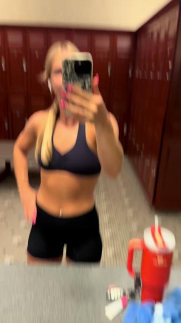 @kaitlinnn