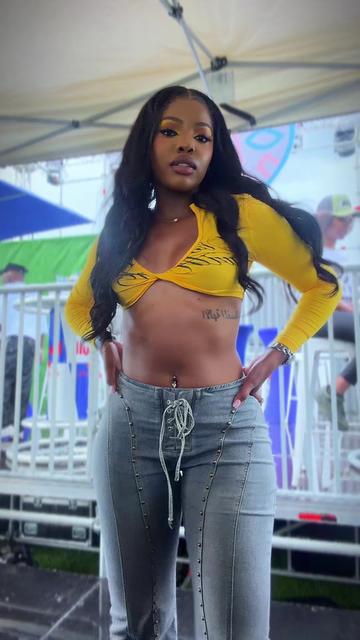 @KANDY🍭