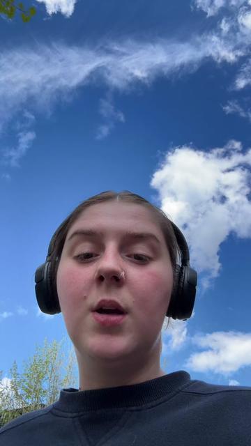@Lydia<3