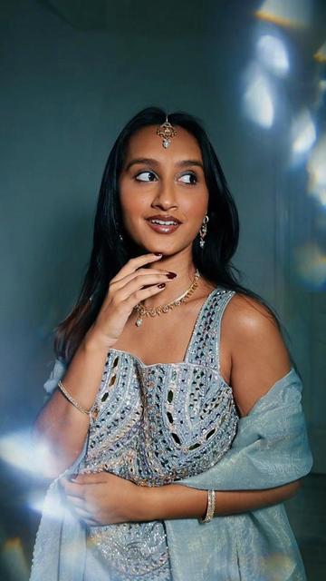 @Raveena Rummun