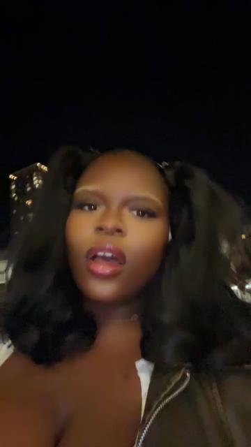 @Adéníkẹ́