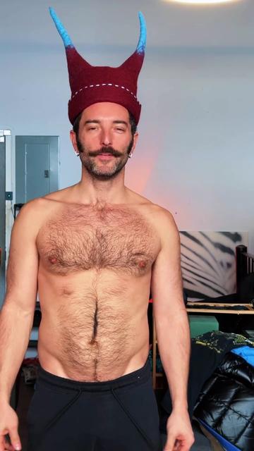 @GayBritishBear