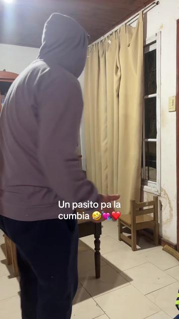 @Vicky🦋