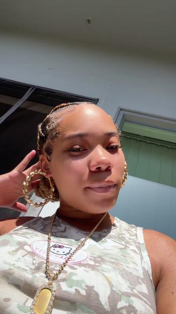@fineasskylahbaeee