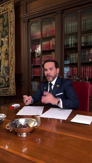 @Abelardo De La Espriella