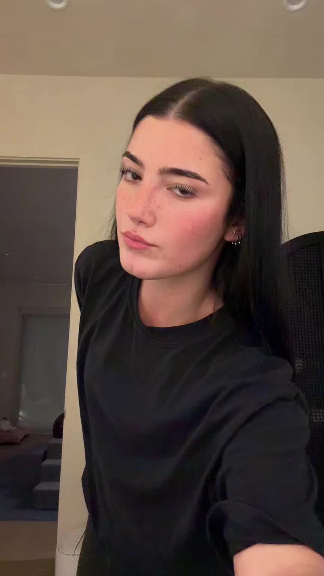 @charli d&rsquo;amelio