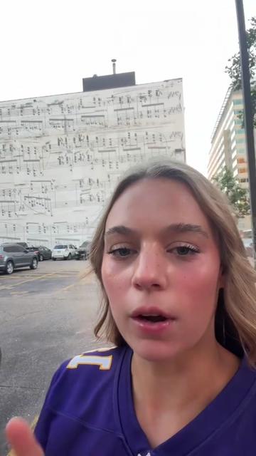 @JoanieMarie54