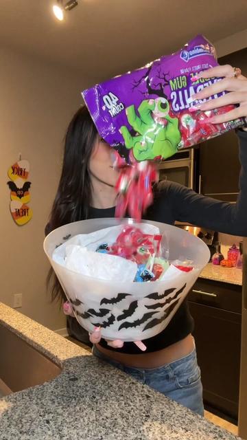 @ItsAlexisSimone
