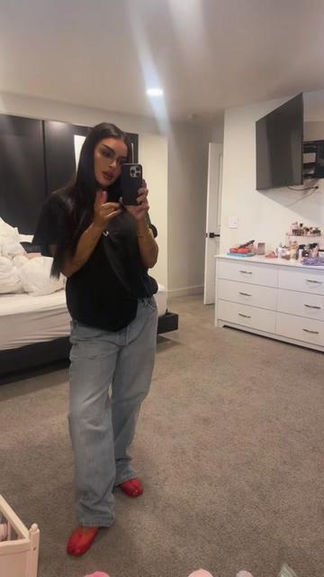 @Elle