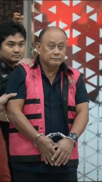 @iblis berwujud manusia